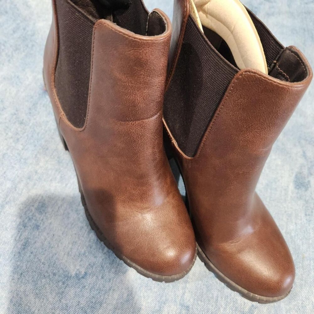 Women's Brown Boots
